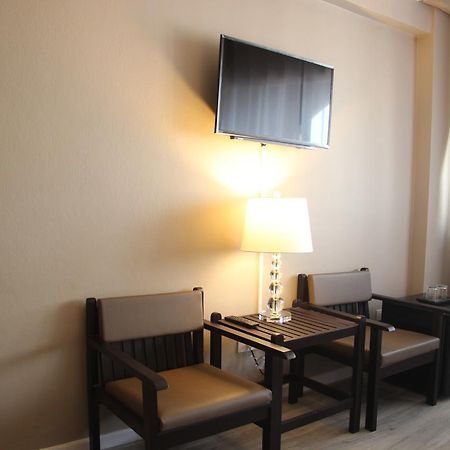 Taris Art Hotel Phrae Luaran gambar