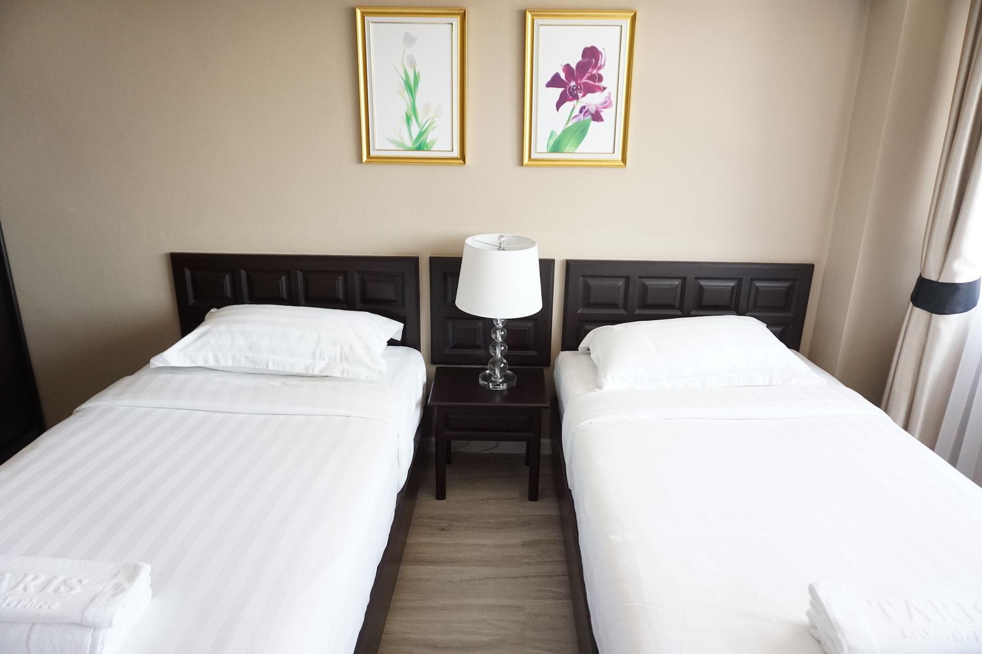 Taris Art Hotel Phrae Luaran gambar
