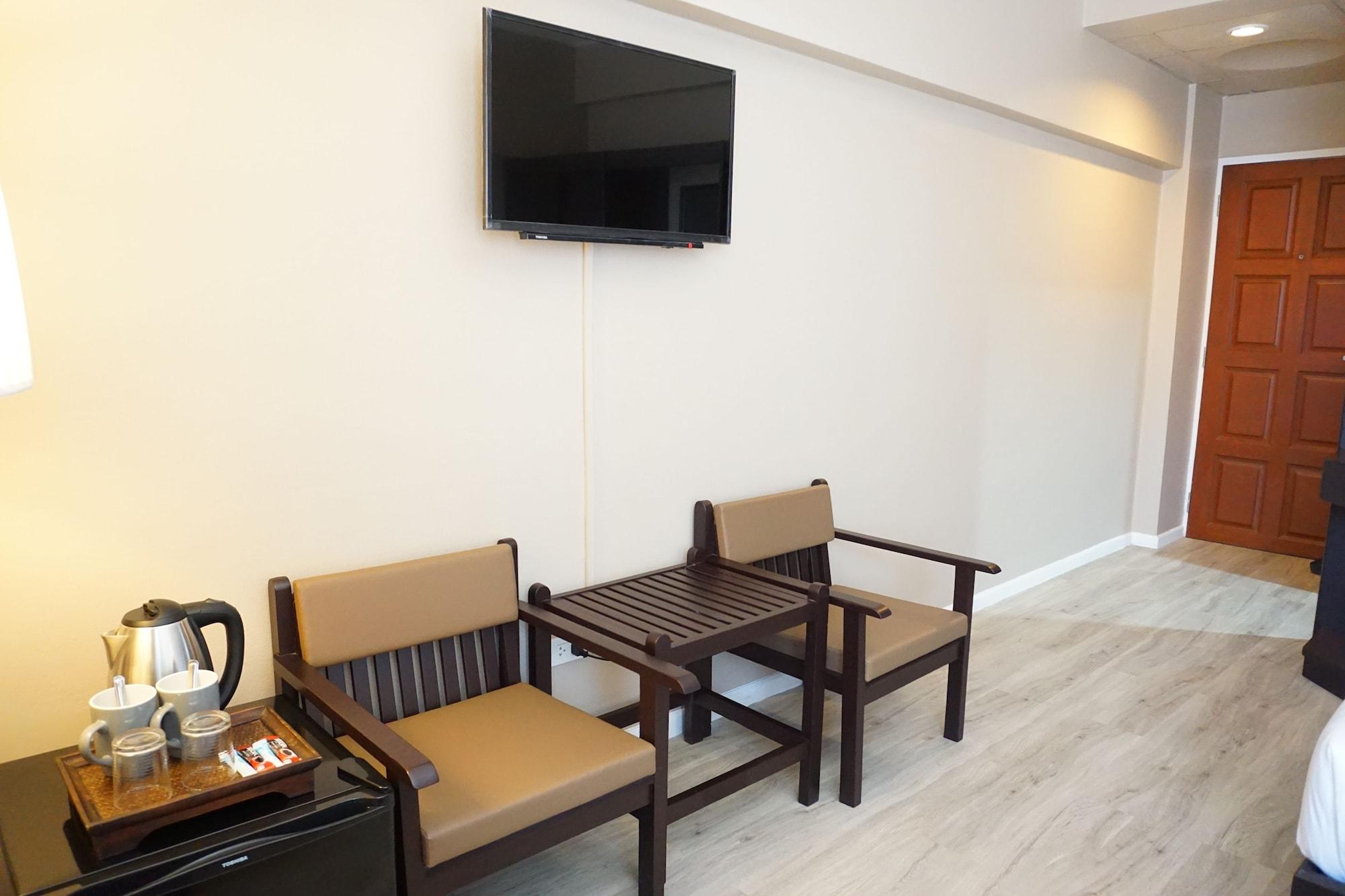 Taris Art Hotel Phrae Luaran gambar