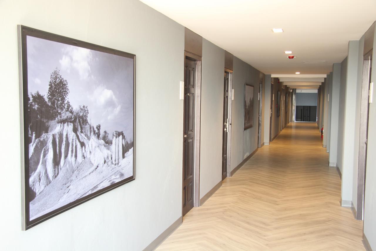 Taris Art Hotel Phrae Luaran gambar