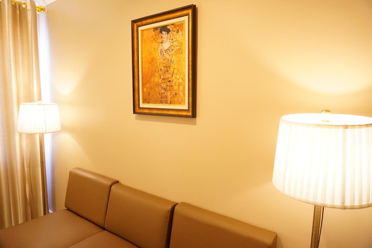 Taris Art Hotel Phrae Luaran gambar
