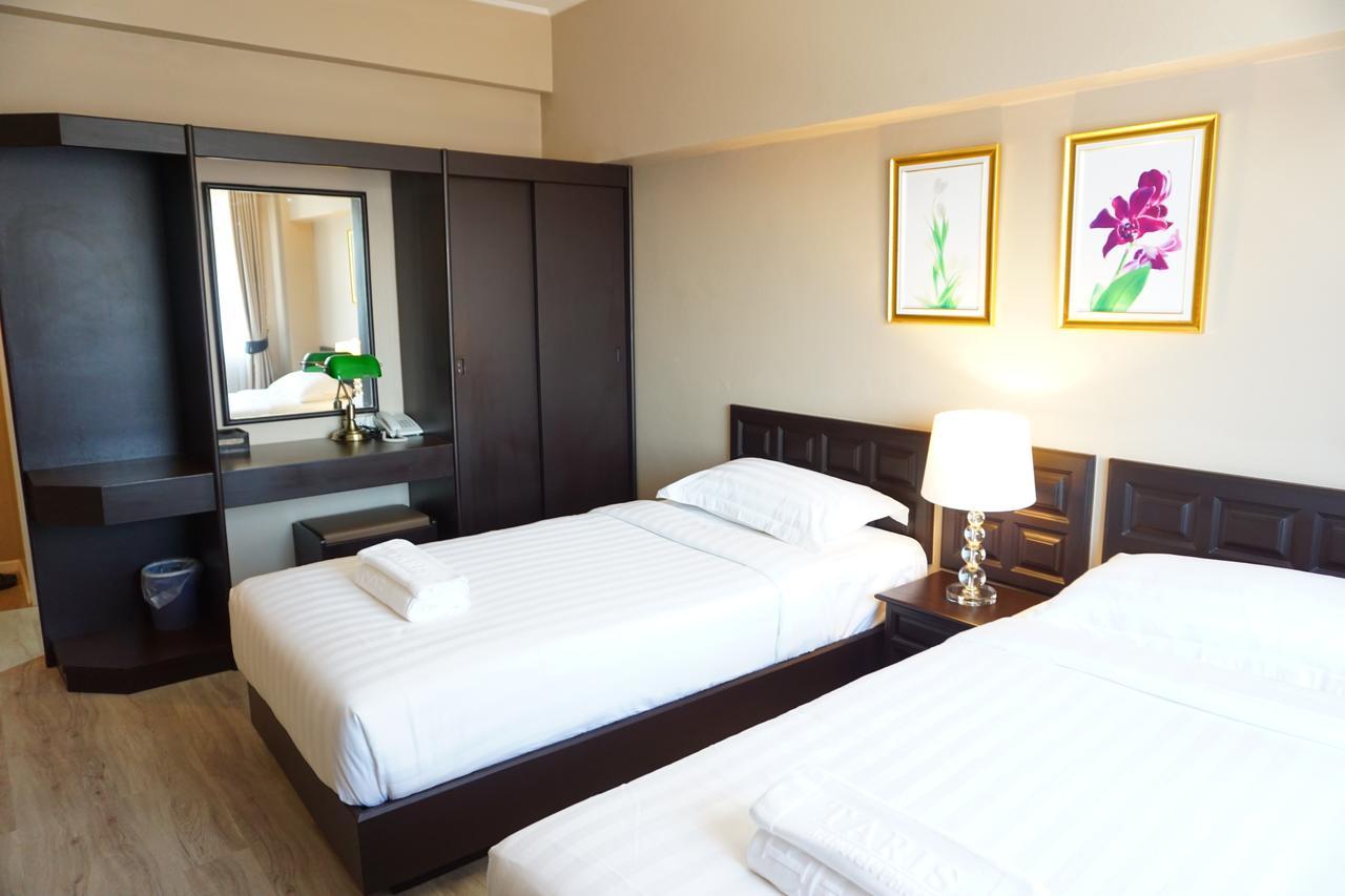 Taris Art Hotel Phrae Luaran gambar