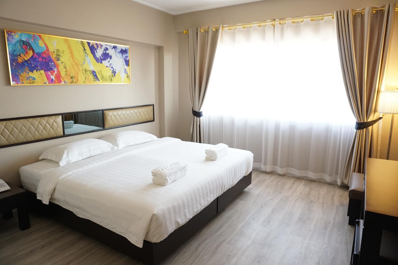 Taris Art Hotel Phrae Luaran gambar